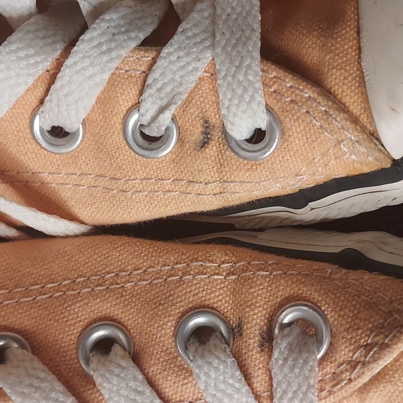 Light Orange Converse - Picture 9 of 9